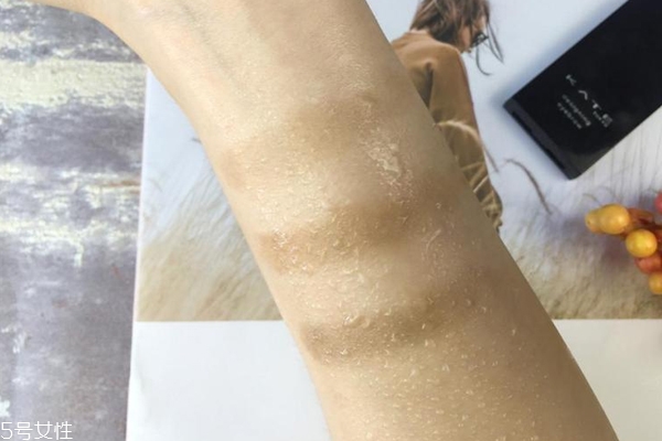 kate眉粉防水嗎 不會(huì)融妝非常持久 kate眉粉防水嗎 不會(huì)融妝非常持久