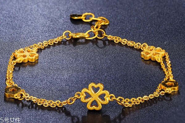 黃金手鏈戴哪只手好 左手右手區(qū)別大 黃金手鏈戴哪只手好 左手右手區(qū)別大