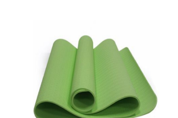 瑜伽墊多久清洗一次 看使用情況 瑜伽墊多久清洗一次 看使用情況