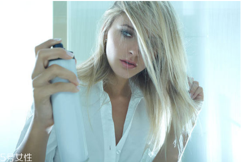 沙發(fā)發(fā)質(zhì)適合什么發(fā)型 沙發(fā)發(fā)質(zhì)這樣護(hù)理 沙發(fā)發(fā)質(zhì)適合什么發(fā)型 沙發(fā)發(fā)質(zhì)這樣護(hù)理