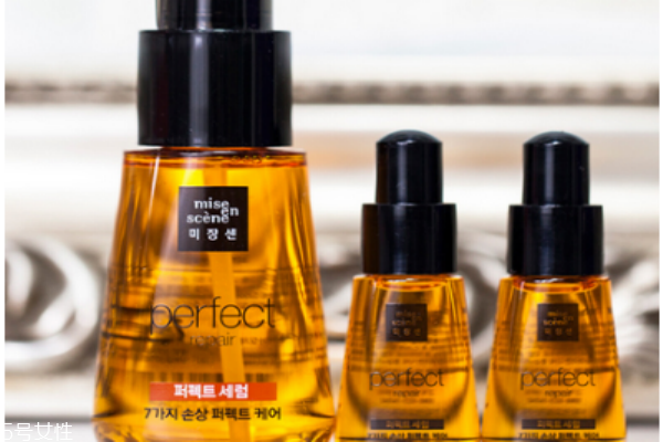 護(hù)發(fā)精油是什么時(shí)候用 護(hù)發(fā)精油在濕發(fā)時(shí)抹還是干發(fā)時(shí)抹 護(hù)發(fā)精油是什么時(shí)候用 護(hù)發(fā)精油在濕發(fā)時(shí)抹還是干發(fā)時(shí)抹