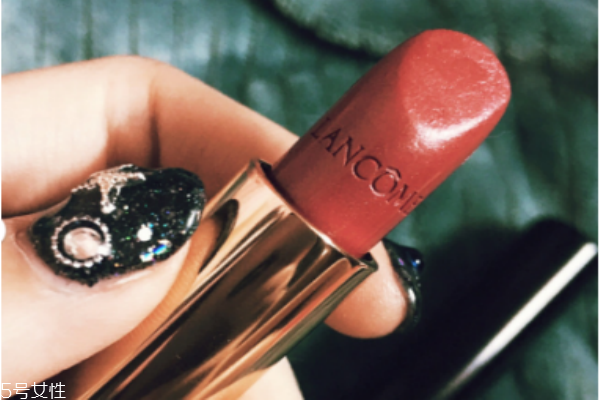 蘭蔻12號(hào)口紅怎么樣 蘭蔻12號(hào)赤茶紅口紅試色 蘭蔻12號(hào)口紅怎么樣 蘭蔻12號(hào)赤茶紅口紅試色