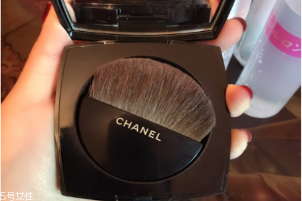 香奈兒bb蜜粉餅怎么樣 香奈兒蜜粉餅使用測評 香奈兒bb蜜粉餅怎么樣 香奈兒蜜粉餅使用測評