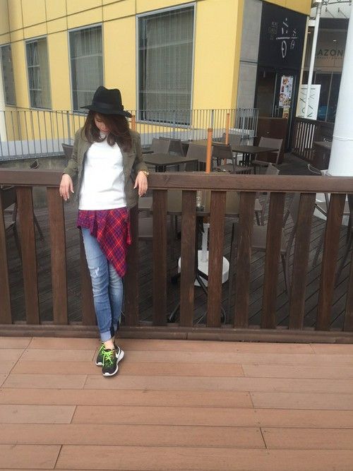 白色t恤怎么搭配 20款不重復(fù)白t恤穿搭 白色t恤怎么搭配 20款不重復(fù)白t恤穿搭