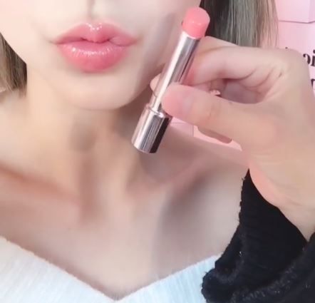 奶油質(zhì)地口紅什么牌子好 8大奶油質(zhì)地潤唇膏推薦 奶油質(zhì)地口紅什么牌子好 8大奶油質(zhì)地潤唇膏推薦