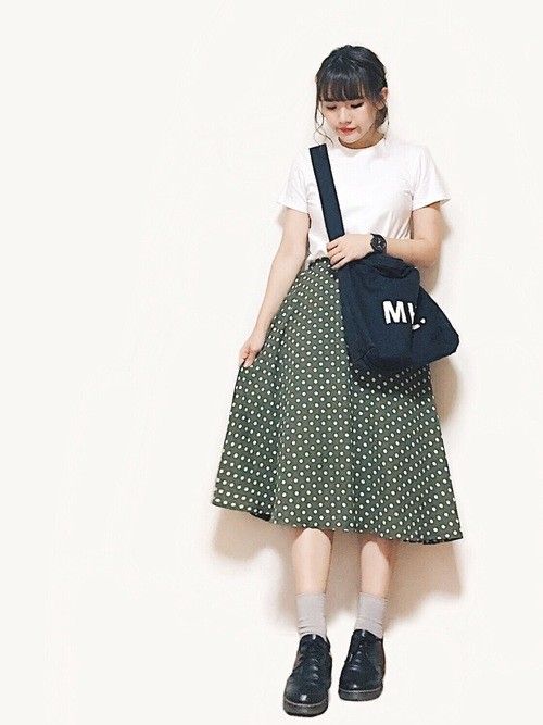 白色t恤怎么搭配 20款不重復(fù)白t恤穿搭 白色t恤怎么搭配 20款不重復(fù)白t恤穿搭