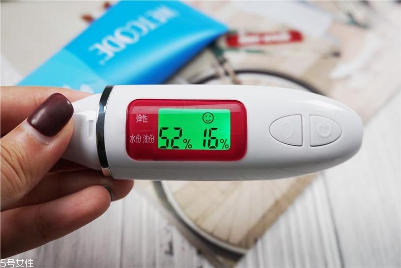 水密碼洗面奶哪款好用 溫和藍管和祛痘白管對比評測 水密碼洗面奶哪款好用 溫和藍管和祛痘白管對比評測