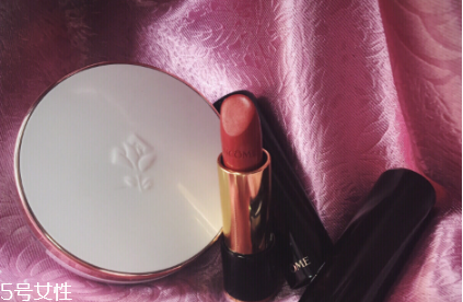 蘭蔻122是什么顏色 蘭蔻122口紅試色 蘭蔻122是什么顏色 蘭蔻122口紅試色