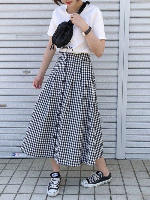 白色t恤怎么搭配 20款不重復(fù)白t恤穿搭 白色t恤怎么搭配 20款不重復(fù)白t恤穿搭