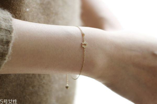 黃金手鏈斷了怎么辦 不嚴(yán)重都能修好 黃金手鏈斷了怎么辦 不嚴(yán)重都能修好