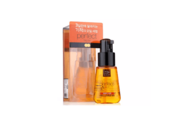 用了護發(fā)精油還用護發(fā)素嗎 護發(fā)素加護發(fā)精油效果更好