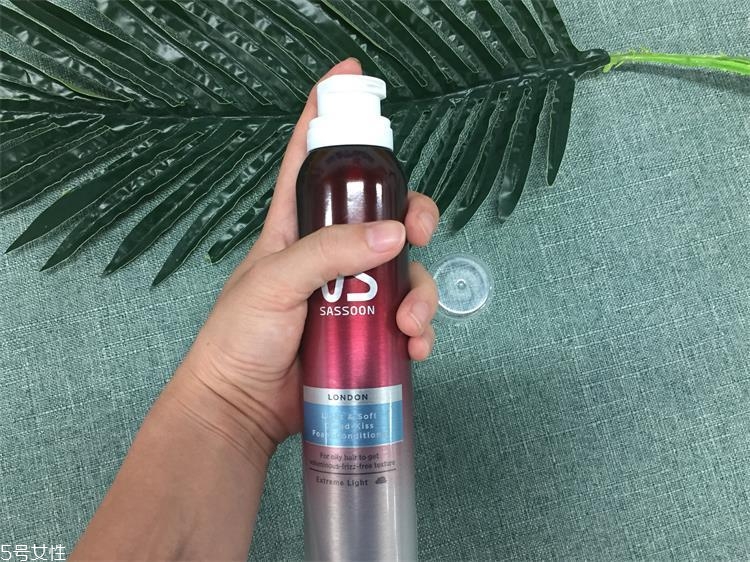 沙宣泡沫護(hù)發(fā)素怎么用 發(fā)根和發(fā)尾用量不同 沙宣泡沫護(hù)發(fā)素怎么用 發(fā)根和發(fā)尾用量不同