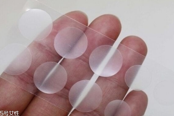 痘痘貼什么時候貼 剛擠完有傷口的時候 痘痘貼什么時候貼 剛擠完有傷口的時候