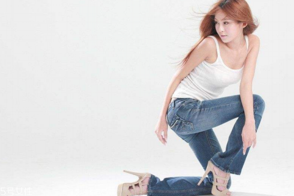 牛仔褲拉鏈是金屬嗎 原來是這個材質