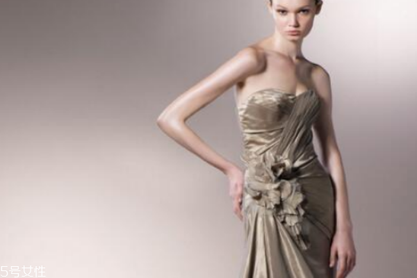 晚禮服配什么內(nèi)衣 這些款式都很好看 晚禮服配什么內(nèi)衣 這些款式都很好看