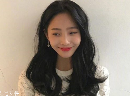 空氣感卷發(fā)教程 空氣卷發(fā)型圖片中長發(fā) 空氣感卷發(fā)教程 空氣卷發(fā)型圖片中長發(fā)