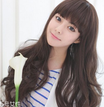 卷發(fā)怎么打理自然又卷 這些小技巧你要學(xué)會(huì) 卷發(fā)怎么打理自然又卷 這些小技巧你要學(xué)會(huì)