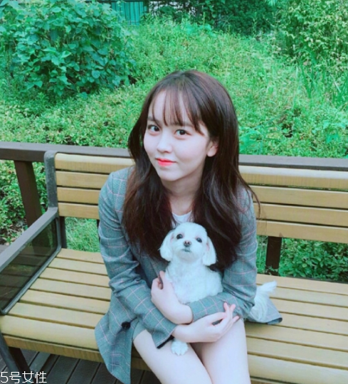 大餅臉適合什么劉海 完美修飾大臉