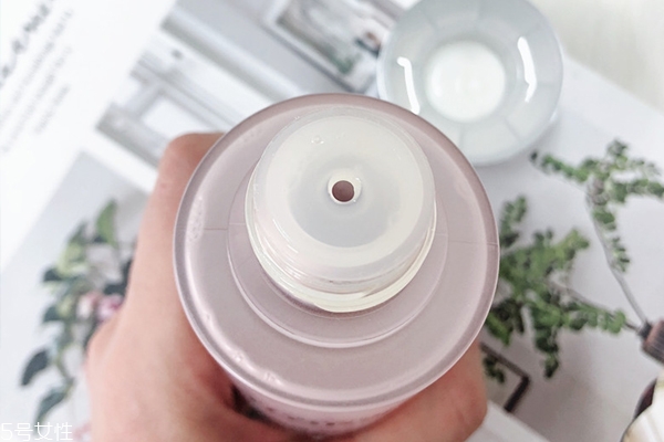 菲洛嘉粉水適合年齡 幫助初老肌對抗細(xì)紋 菲洛嘉粉水適合年齡 幫助初老肌對抗細(xì)紋