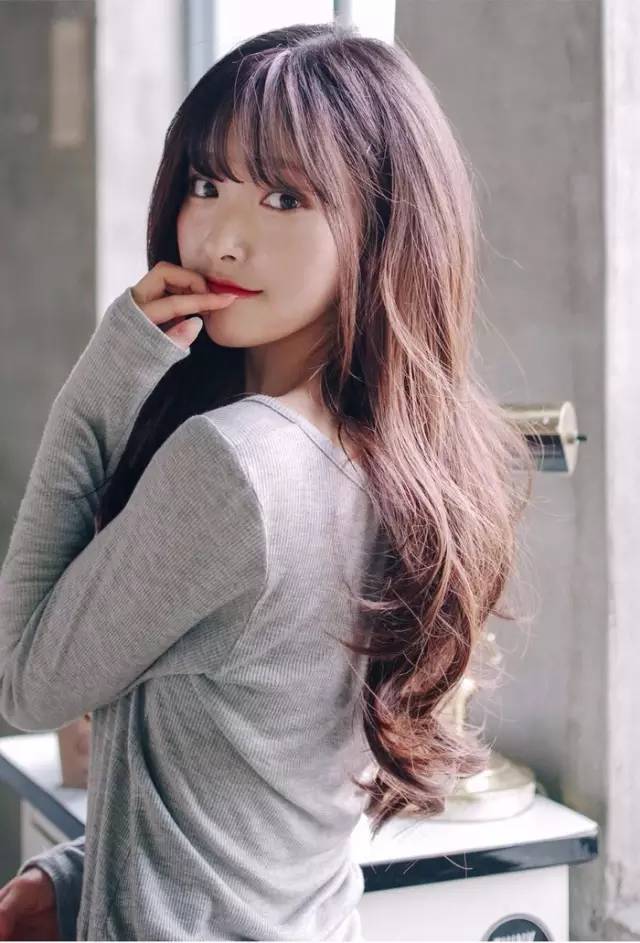 空氣劉海怎么定型長久 維持劉海卷靠這5招 空氣劉海怎么定型長久 維持劉海卷靠這5招