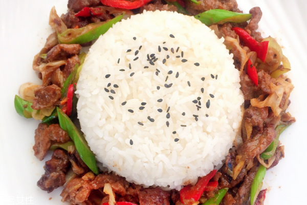 米飯沒蒸熟怎么辦 這樣做就對了 米飯沒蒸熟怎么辦 這樣做就對了