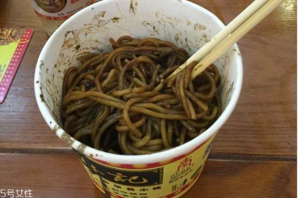 熱干面可以用掛面嗎 必看的知識(shí)點(diǎn) 熱干面可以用掛面嗎 必看的知識(shí)點(diǎn)