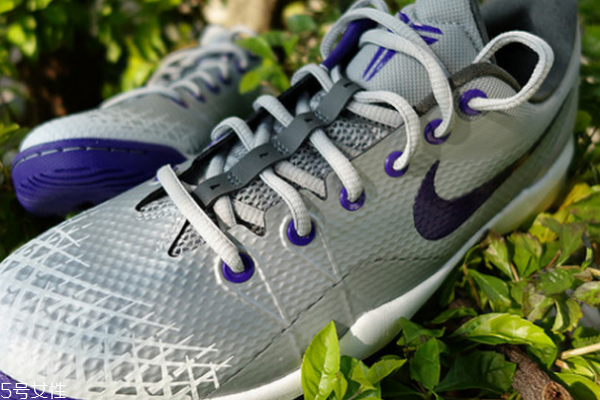 大體重適合什么籃球鞋 保護(hù)性很關(guān)鍵 大體重適合什么籃球鞋 保護(hù)性很關(guān)鍵