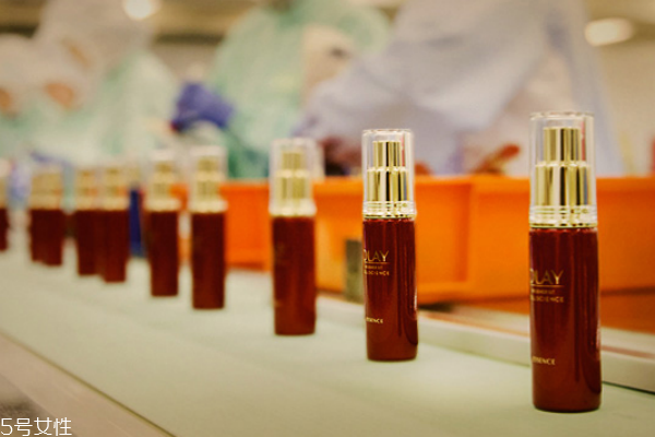 25到35歲怎么選精華液 輕熟肌膚用什么精華液 25到35歲怎么選精華液 輕熟肌膚用什么精華液