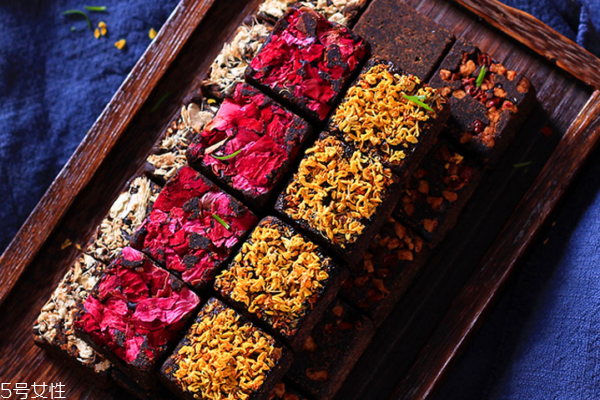 紅糖變白還能吃嗎 可以放心吃 紅糖變白還能吃嗎 可以放心吃