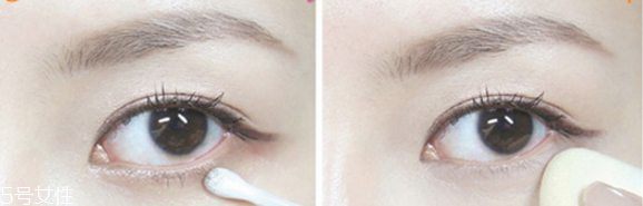 出門在外怎么補(bǔ)妝 出門在外的補(bǔ)妝技巧 出門在外怎么補(bǔ)妝 出門在外的補(bǔ)妝技巧