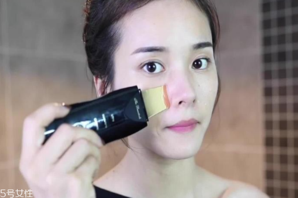 去黑頭粉刺用什么美容儀 蒸臉儀和去黑頭美容儀鏟 去黑頭粉刺用什么美容儀 蒸臉儀和去黑頭美容儀鏟