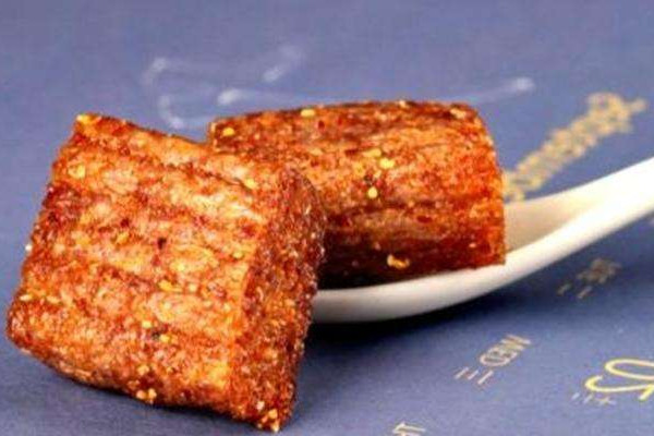 衛(wèi)龍辣條廠真的干凈么？辣條食品安全國家標(biāo)準(zhǔn)要來了