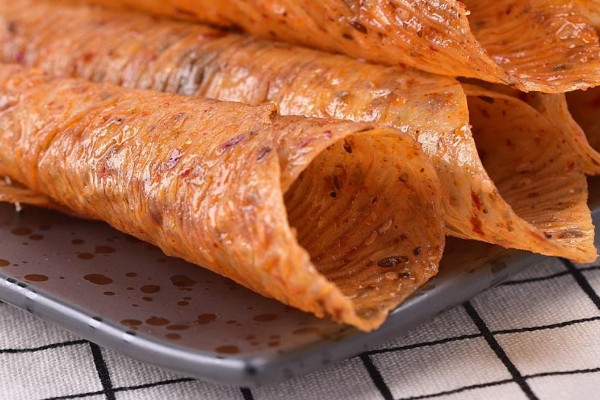 衛(wèi)龍辣條廠真的干凈么？辣條食品安全國家標(biāo)準(zhǔn)要來了