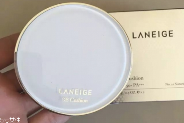 韓國氣墊哪個(gè)好用 當(dāng)下最火爆的9款氣墊粉底 韓國氣墊哪個(gè)好用 當(dāng)下最火爆的9款氣墊粉底