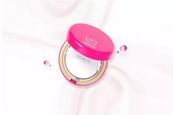 韓國氣墊哪個(gè)好用 當(dāng)下最火爆的9款氣墊粉底 韓國氣墊哪個(gè)好用 當(dāng)下最火爆的9款氣墊粉底