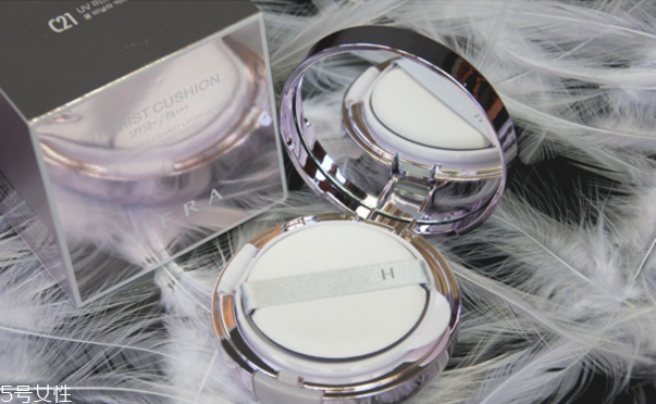 韓國氣墊哪個(gè)好用 當(dāng)下最火爆的9款氣墊粉底 韓國氣墊哪個(gè)好用 當(dāng)下最火爆的9款氣墊粉底
