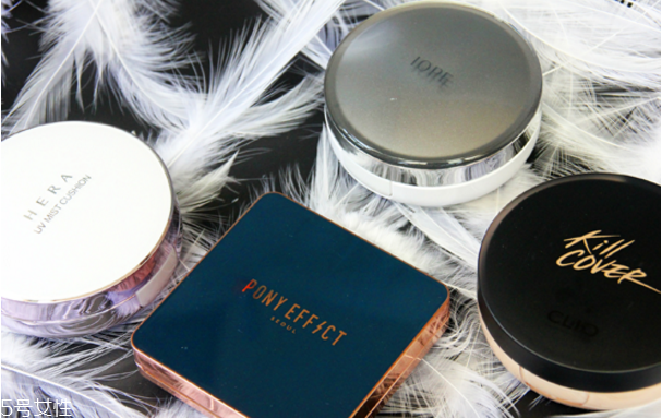 韓國氣墊哪個(gè)好用 當(dāng)下最火爆的9款氣墊粉底 韓國氣墊哪個(gè)好用 當(dāng)下最火爆的9款氣墊粉底