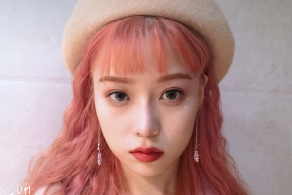 美瞳要怎么搭配才美 3個(gè)原則都該知道 美瞳要怎么搭配才美 3個(gè)原則都該知道