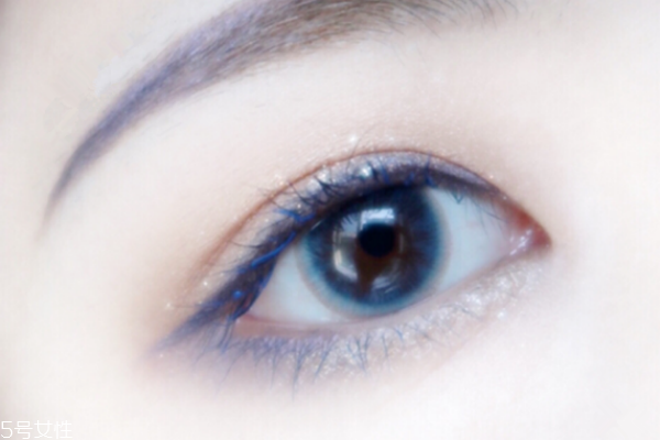 美瞳要怎么搭配才美 3個(gè)原則都該知道 美瞳要怎么搭配才美 3個(gè)原則都該知道