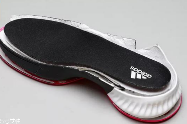 阿迪達(dá)斯羅斯9拆解 從細(xì)節(jié)了解配置 阿迪達(dá)斯羅斯9拆解 從細(xì)節(jié)了解配置