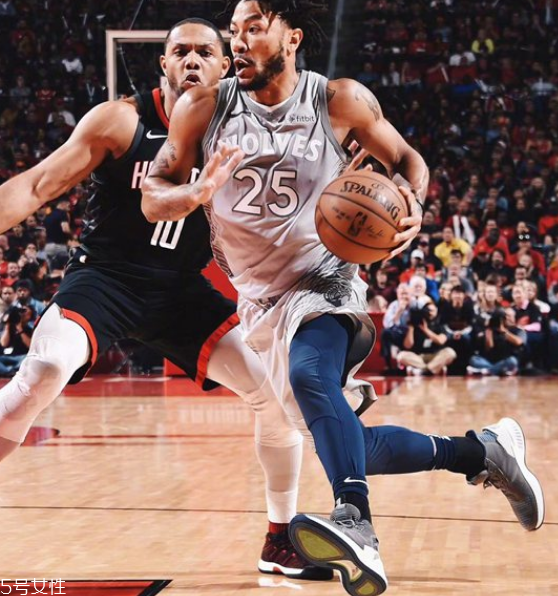 阿迪達(dá)斯羅斯9拆解 從細(xì)節(jié)了解配置 阿迪達(dá)斯羅斯9拆解 從細(xì)節(jié)了解配置