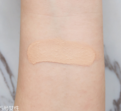 美寶蓮黑金氣墊價(jià)格多少錢 美寶蓮黑金氣墊測評(píng)