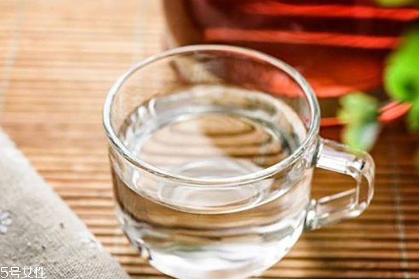 感冒咳嗽時(shí)飲食方面需注意 感冒咳嗽時(shí)飲食方面需注意