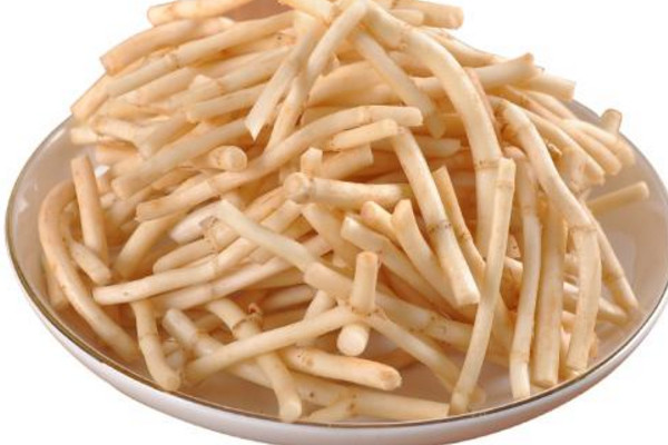 折耳根可以泡腳嗎？新鮮還是干的折耳根用量需適宜