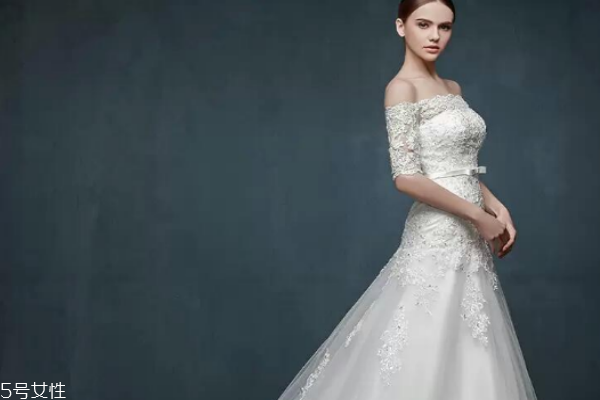 胸小怎么穿婚紗 這些竅門(mén)要掌握