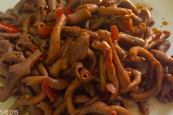 鴨腸為什么是紅的 因?yàn)榻?jīng)過處理 鴨腸為什么是紅的 因?yàn)榻?jīng)過處理