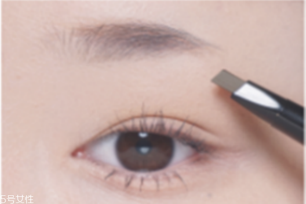初學者用眉筆怎么畫 石原里美眉毛畫法 初學者用眉筆怎么畫 石原里美眉毛畫法