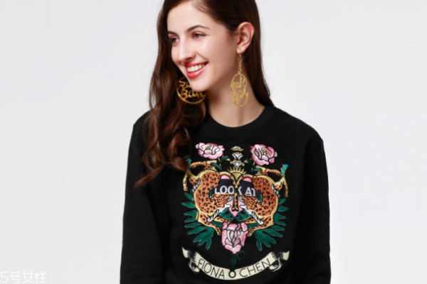 2018秋季流行什么衣服 必不可少的三款單品 2018秋季流行什么衣服 必不可少的三款單品