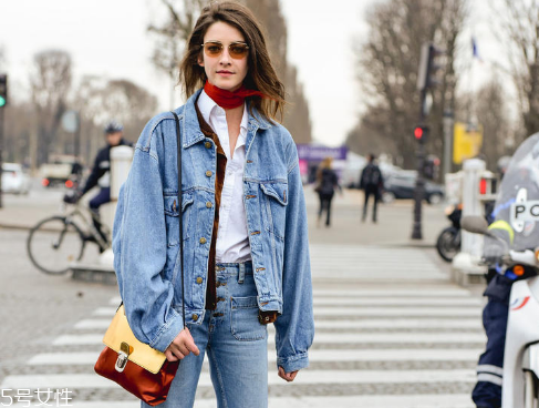 2018秋季流行什么衣服 必不可少的三款單品 2018秋季流行什么衣服 必不可少的三款單品
