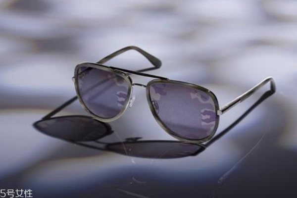 trussardi眼鏡怎么樣 意大利奢侈品牌 trussardi眼鏡怎么樣 意大利奢侈品牌